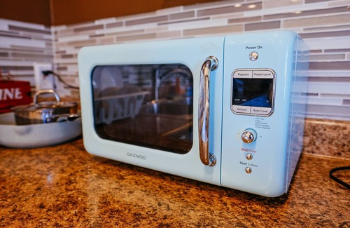 Bonita Casa | Turtle-themed tiny house with a turtle pond, hot tub, e-bikes, and EV charging