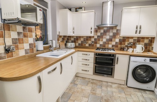 Rhiwbryfdir Cabaña | TURTWIG COTTAGE, pet friendly, with open fire in Blaenau Ffestiniog