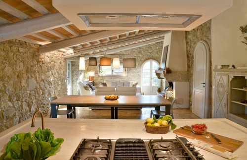 Monteverdi Marittimo Casa | Tuscan farmhouse with swimming pool