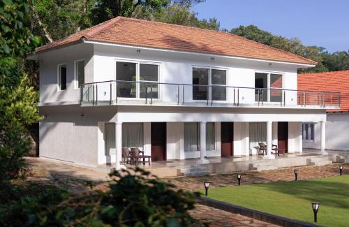 Kanbylu Baichanalli Hotel | Tusker Trail by LuxUnlock