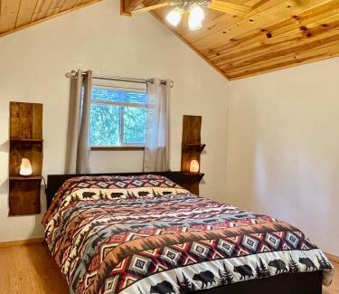 Twain Harte Casa | Twain Harte Cabin in Town & Lake access