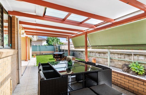 Tweed Heads Casa | Tweed Escape - Riverfront Pet Friendly Escape - Linen Provided - Min. 3 Night Stays