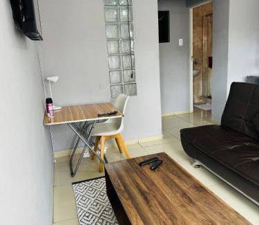 Umtata Apartamento | Twenty 4 Hr Self-Catering Accomodation