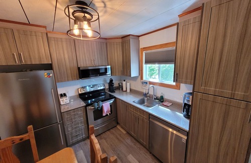 Petawawa Cabina | Twin 2 Cabin at Pine Ridge Park