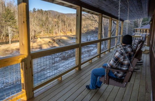 Springmaid Mountain Cabina | Twin Falls Cabin Top & Bottom Combined