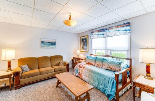 Twin Lakes Casa | Twin Lakes Cottage Walk to Elizabeth Lake!