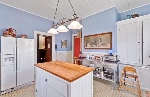 Waynesville Otro | Camina hasta las tiendas y pubs del centro, WI-FI, fogata y espacio para explorar