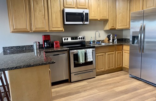 Upper Market Apartamento | ❤️ Twin Peaks, Luxury Apt, Great View, Parking, Laundry, BBQ, Patio