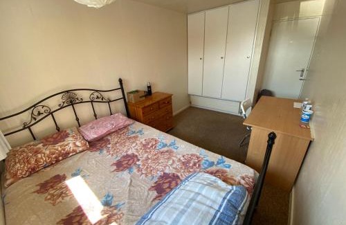 Coventry Apartamento | Two-bedroom flat Close to Uni & shopping center with free parking