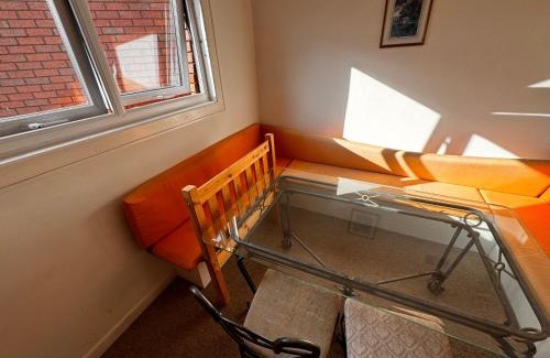 Coventry Apartamento | Two-bedroom flat Close to Uni & shopping center with free parking