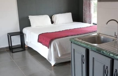 Batokunku Cabina | Two Coconut Lodge