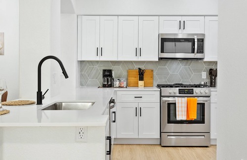 Glendale Sports and Entertainment District Apartamento | TWO CozySuites Apartment DowntownChandler