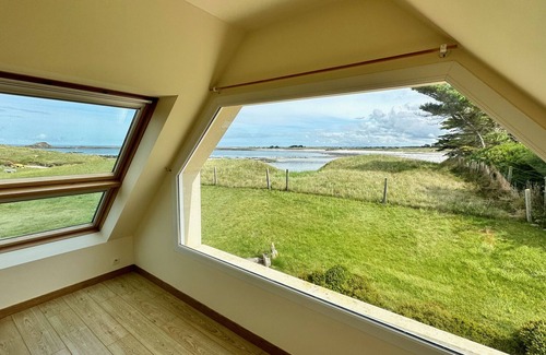 Ploudalmezeau Chalet De Esquí | TY BULLE - Unusual waterfront accommodation