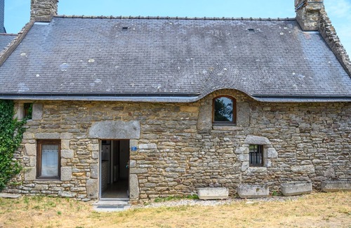 Theix-Noyalo Casa | Ty Chaumière - Charmante Petite Chaumière en pierre avec jardin