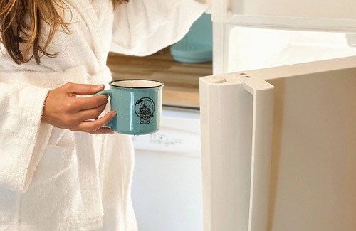 Tybee Island Cabaña | Tybee’s Tiki Cottage Couples Getaway: Hot Tub, Tiki Bar, FREE Golf Cart & Bikes