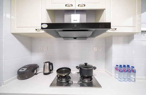 Changning Cama Y Desayuno | Tyms Luxury 4BR 2BA APT Garden