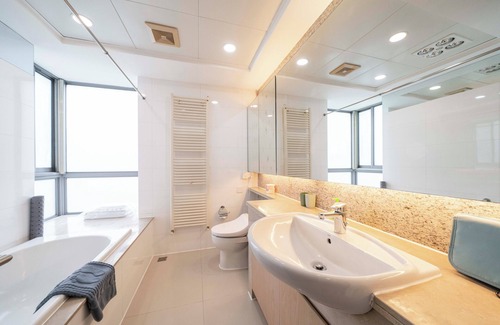 Xujiahui Cama Y Desayuno | Tyms Spacious 3BR 2BA APT Laishi Di
