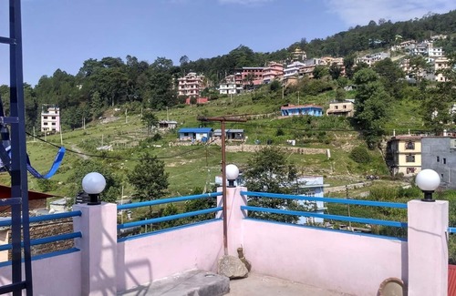 Burhanilkantha Casa | Casa de familia típica nepalí en la comunidad cheetri.