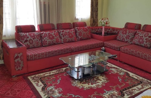 Burhanilkantha Casa | Casa de familia típica nepalí en la comunidad cheetri.