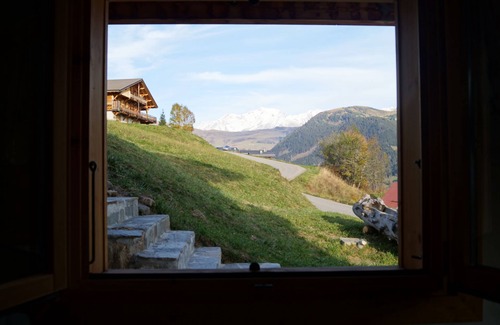 Hauteluce Chalet De Esquí | Chalet típico de Saboya con vista al Mont Blanc