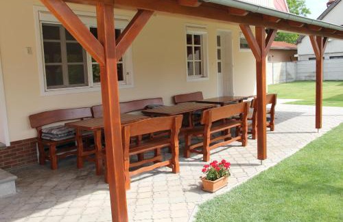 Velky Meder Apartamento | u Andrása