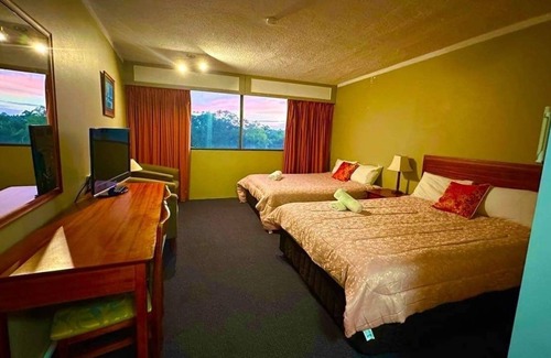 Rockhampton Hotel | U-wey Dragons Hotel