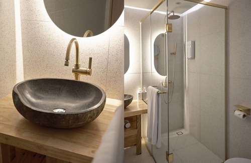 Jungnim-dong Hotel | UH Suite The Seoul