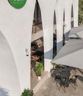 Qazim Pali Hotel | Ulin Boutique Hotel