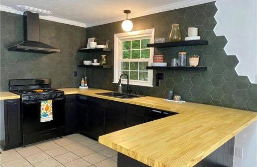 Terry Sanford Casa | Ultimate Family Getaway Private Pool and Hot Tub