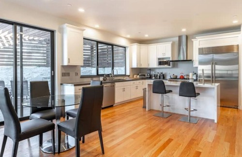 Lafayette Casa | ULTRA LUXE Lafayette Modern House Brand NEW