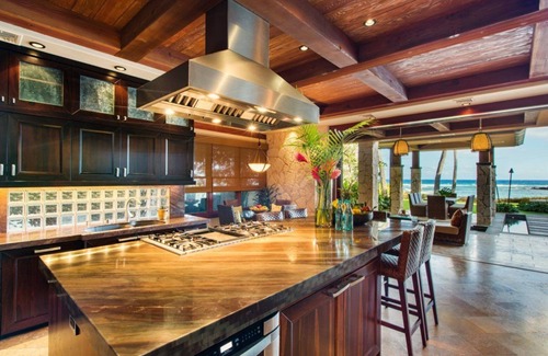 Kahala Casa | Ultra Luxury Oceanfront 8 BD 8.5 BA Pool & Hot Tub in Diamond Head