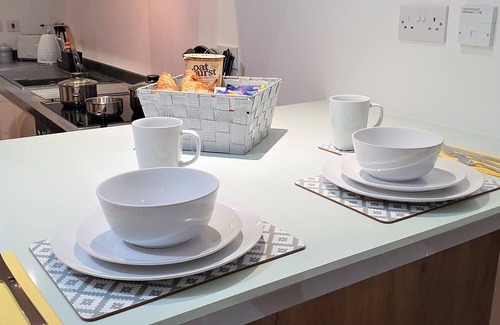 Northampton Apartamento | Apartamento ultramoderno, súper cómodo, 2 habitaciones, Northampton Town Center