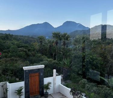 Tumbu Village Villa | Umah tumbu villa, private villa