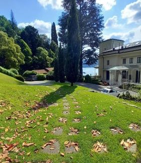 Blevio Apartamento | Una magnolia in Cademartori