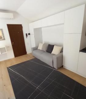 Blevio Apartamento | Una magnolia in Cademartori