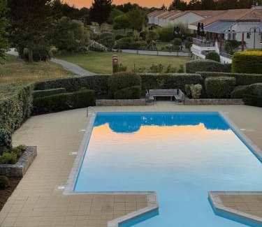 Pornic Apartamento | Unappartalamer Vue Golf de Pornic et piscine