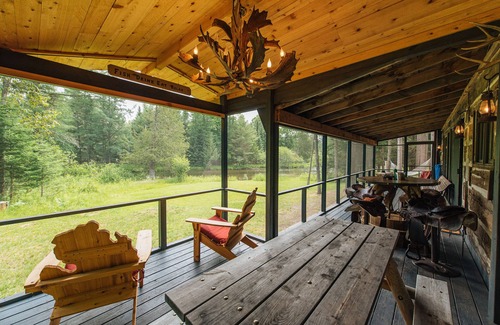 Grayling Casa | Uncle Tom's 3BDR Cabin For Nature Lover
