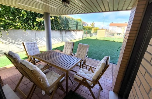 Ciruena Casa | Unifamiliar con jardín, piscina, tenis y pádel