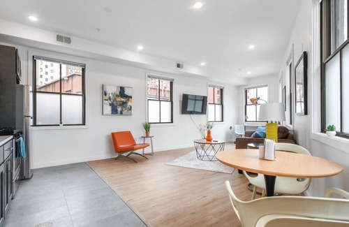 Central Business District Hotel | ✮Unique 1BR | Walk to NJPAC/NJPENN | 30min to NYC✮