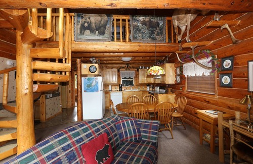 Anchor Point Casa | Excepcionalmente Alaska, vacaciones Entrar Bienes Inicio Situado en una natural 14 Acre Homestead.