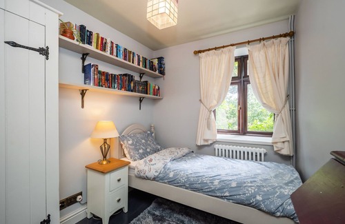 Wroxham Cabaña | Unique, Luxurious Thatched Cottage with private hot tub - in the heart of The Norfolk Broads