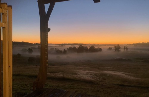 Marys Creek Cabina | Unique Luxury Farm Stay Cabin, Sunshine Coast Hinterland