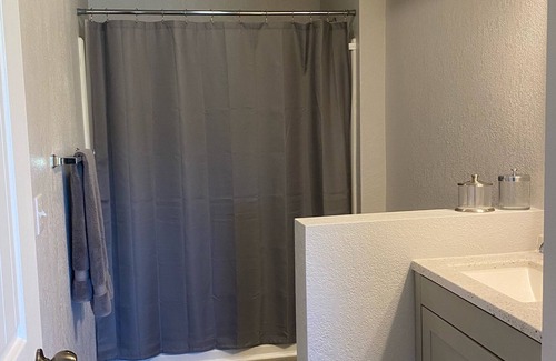 Trinidad Apartamento | Unit 1 cozy 2 bedroom 1 bathroom apartment