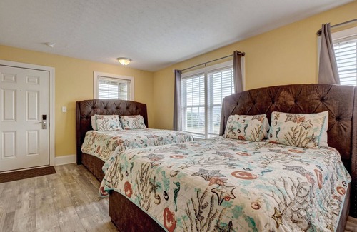 Surf City Hotel | Unit 101D at Tiffany's Motel