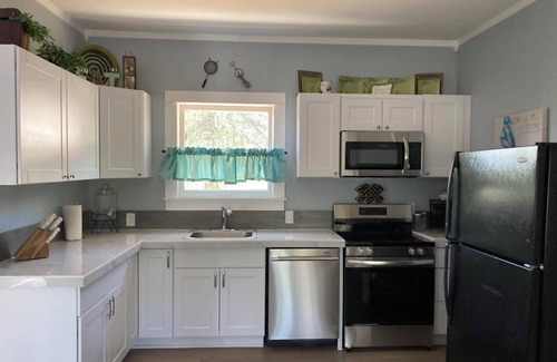 Globe Apartamento | Unit 3 - Turquoise - Pinal Creek East - Wifi - central location