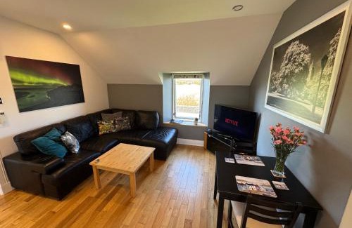 Lerwick Apartamento | Unkenhaus. Cosy, modern apartment, private parking