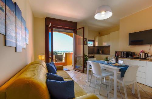 Quartu Sant'Elena Apartamento | Uno sguardo sul mare - Apartment -