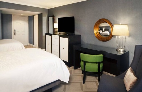 West End Hotel | Unwind in Style and Comfort! 3 Relaxing Units at Melrose Georgetown Hotel