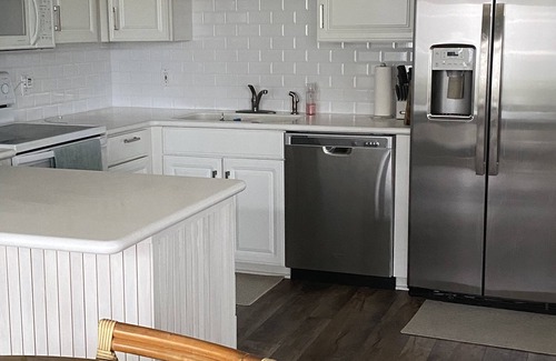 New Smyrna Beach Condominio | Updated large Beachfront townhome 4 bedrooms, 3.5 baths + loft.