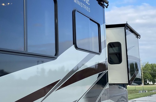 Reidsville Casa | Updated Motorhome Welcomes You to the Countryside of Reidsville